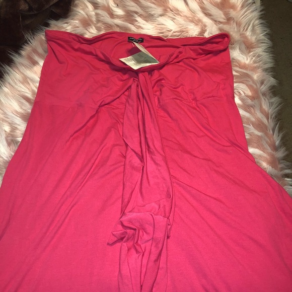 Dresses & Skirts - NWT DRESS